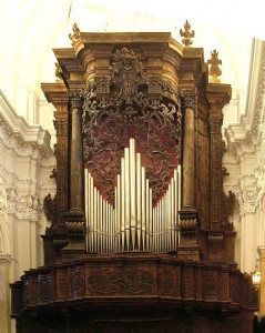 Organo di R. Fedeli Chiesa S. Michele Arcangelo - Contigliano Alto (RI)